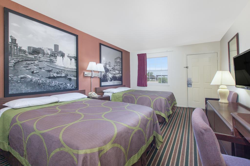 Rodeway Inn Muskogee Bagian luar foto