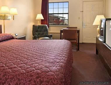 Rodeway Inn Muskogee Bagian luar foto