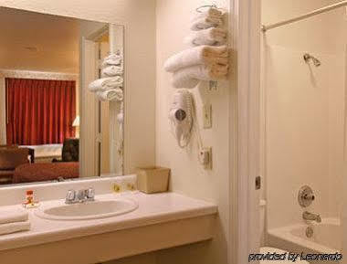 Rodeway Inn Muskogee Bagian luar foto